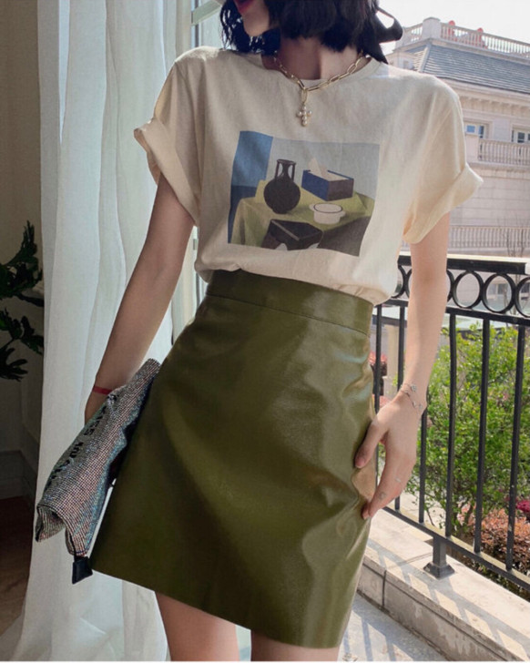 2020春秋新款网红港风PU漆皮A字短裙性...