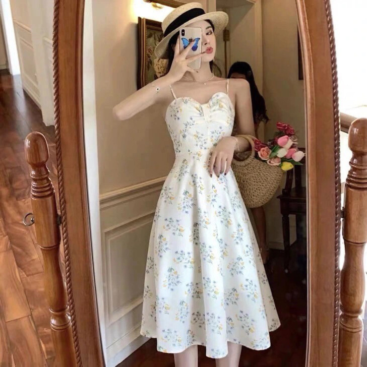 法式复古碎花吊带连衣裙夏2021新款收腰显...