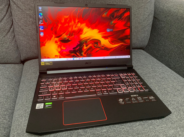 刚买一个月的宏基暗影骑士擎 笔记本电脑 和...