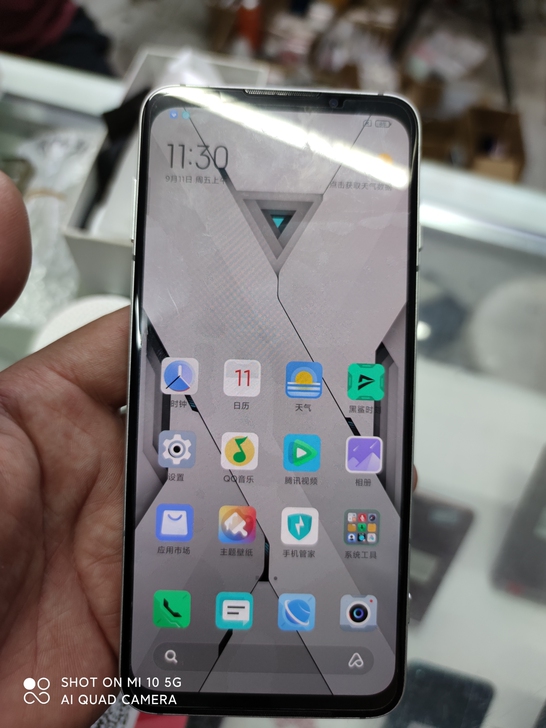 黑鲨3，8+128  5手机，   98新...