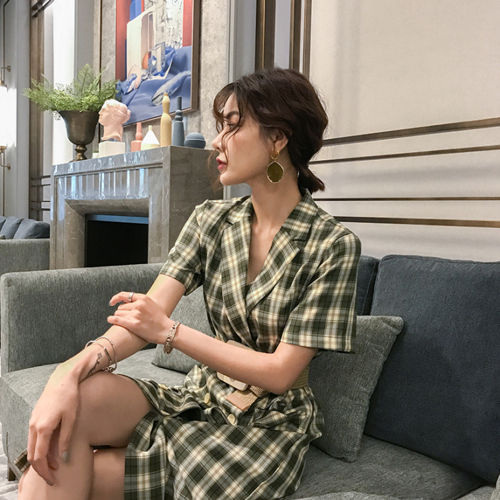 momo牛油果绿格子连衣裙女简约森系ins...