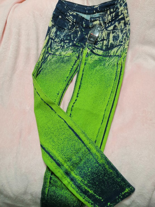 裤子瘦了，腰围2尺，全新牛仔裤，￥30包邮