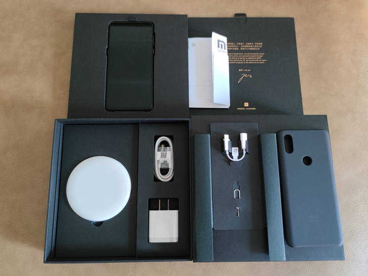 小米mix3 手机6+128版本,所有配件...