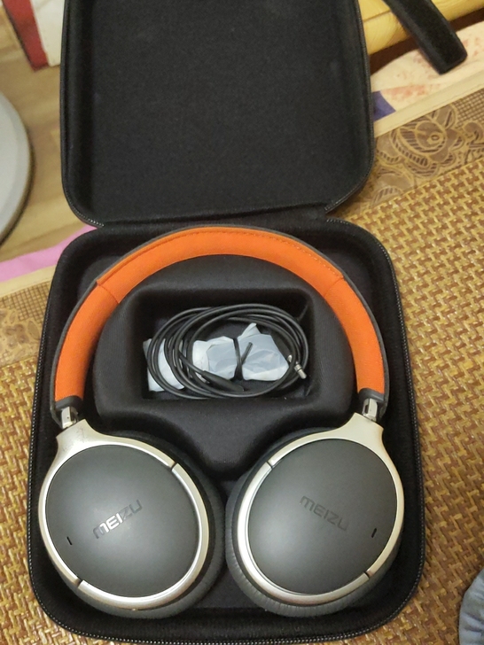 魅族HD60几乎全新,盒子什么的都在,都没...