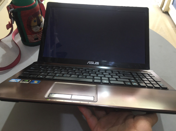 华硕15寸笔记本