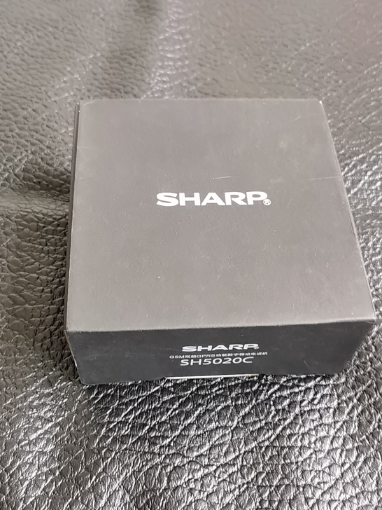 夏普太阳能手机