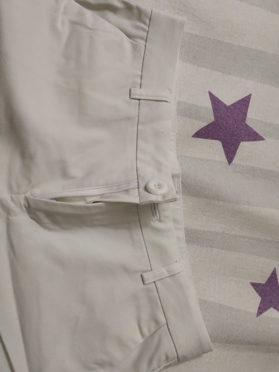 杭之吻高腰西装五分裤，裤头偏大了。放衣橱压...