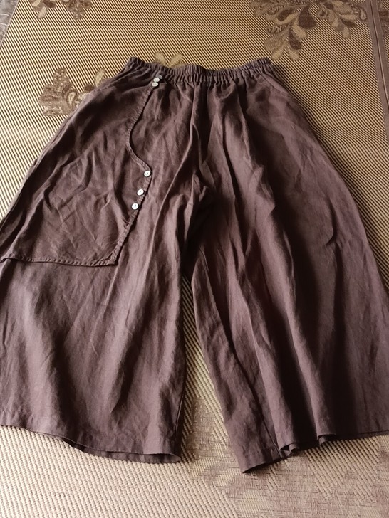 8成新麻料裤子。闲置物品，不退不换。请慎拍...