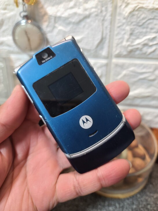 摩托罗拉v3 摩托罗拉翻盖手机 摩托罗拉配...