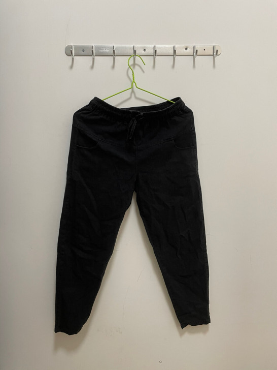 黑色休闲长裤，裤子标码如图，实际尺寸m左右...