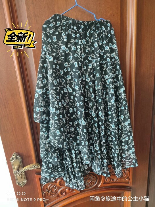全新碎花雪纺裙，买小了没穿过有内衬全新，M...