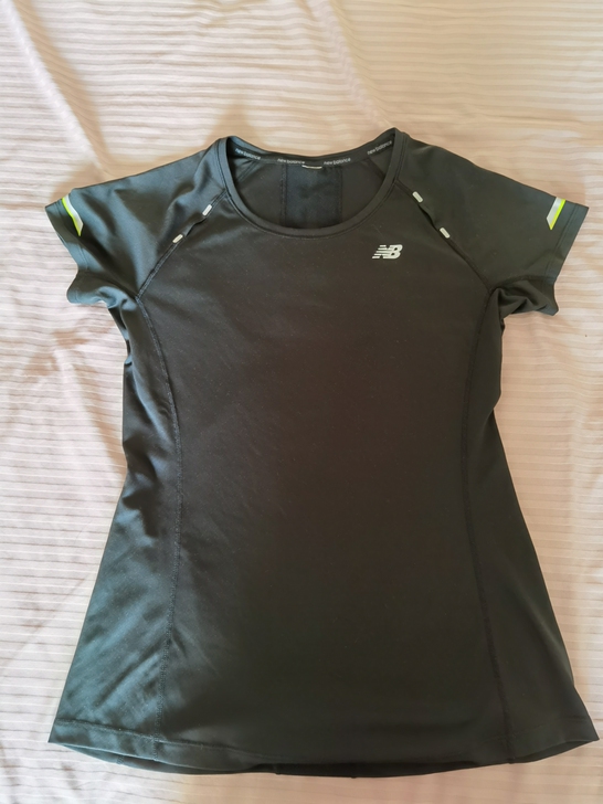 纽巴伦/新百伦/NB女士速干短袖T恤，黑色...