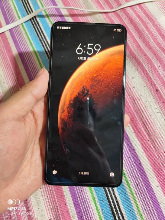 小米mix3黑色8+128g，无锁账号可退...