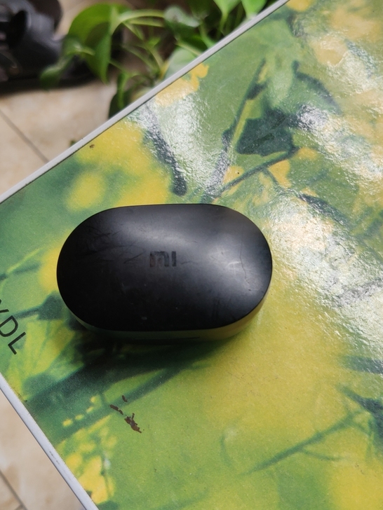 小米蓝牙耳机,另外一只掉了,只剩下一只和充...