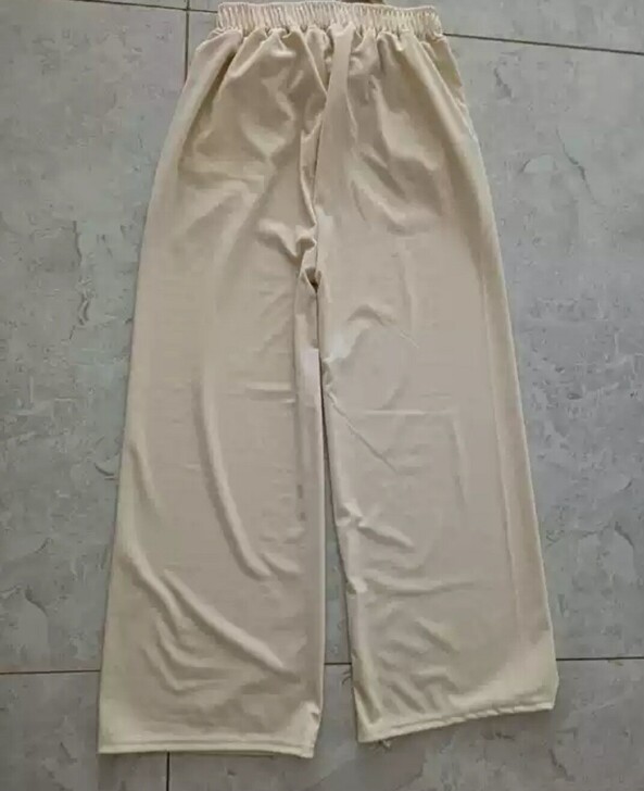 包邮出全新的xl码阔腿裤，118-140斤...