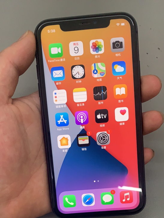 iPhone 11 64G  黑色 可以走...