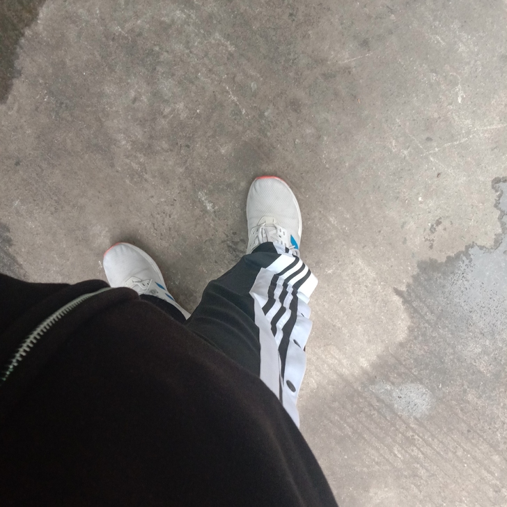 排扣裤L码的,本人身高180,不想要了