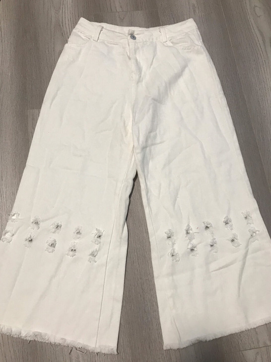 牛仔布面料，属于阔腿裤，九成新30包邮不退...