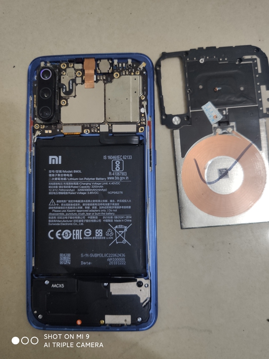 小米9 8+128内存 主板开机有锁 屏坏...