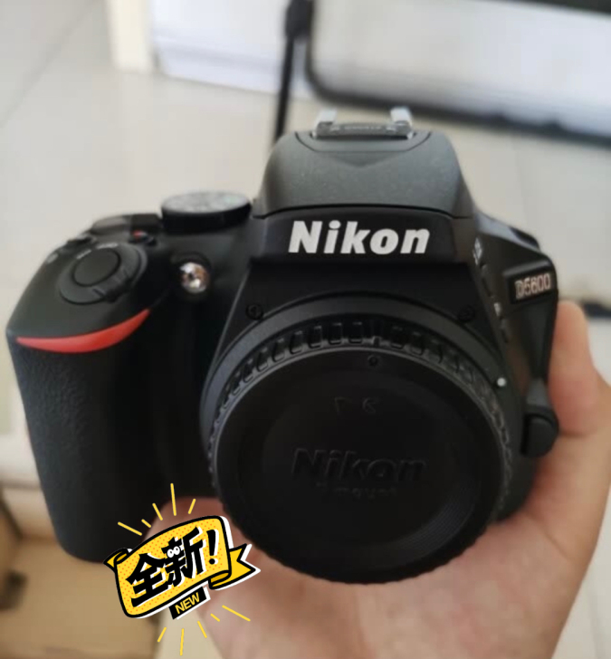 尼康D5600 入门级高清家用旅游照相机