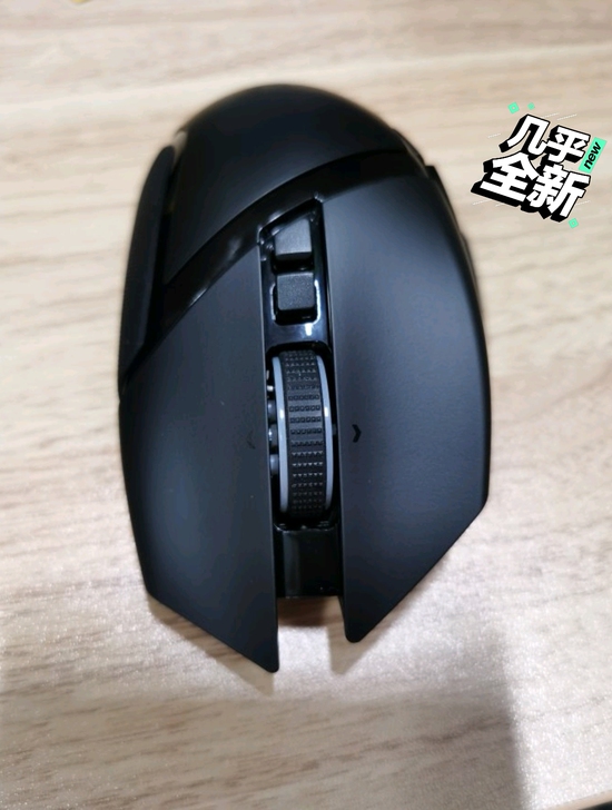 雷蛇巴塞利斯蛇终极版鼠标无线鼠标,工厂里拿...