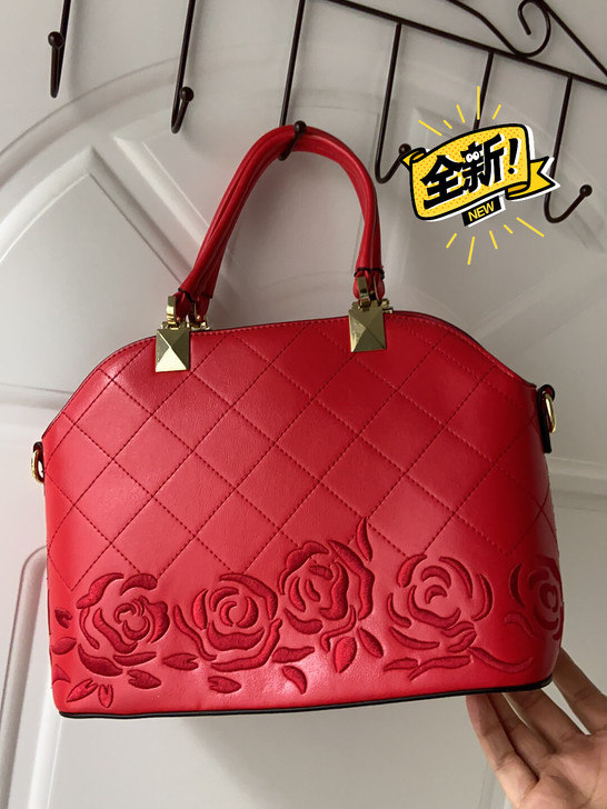 结婚用手提包。卓诗尼，用过一次，不超过一小...