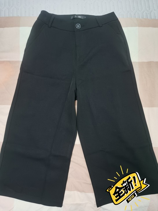 全新阔腿裤，吊牌无，试穿没下水。