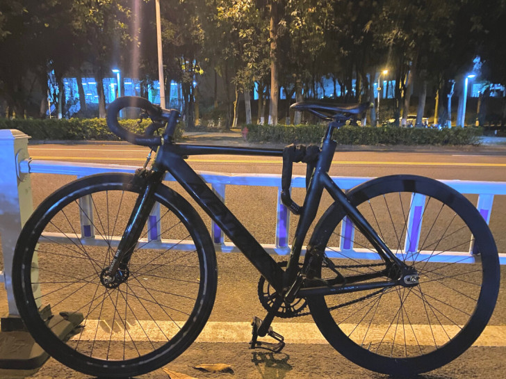 AVENTON死飞，之前花3000左右买的...