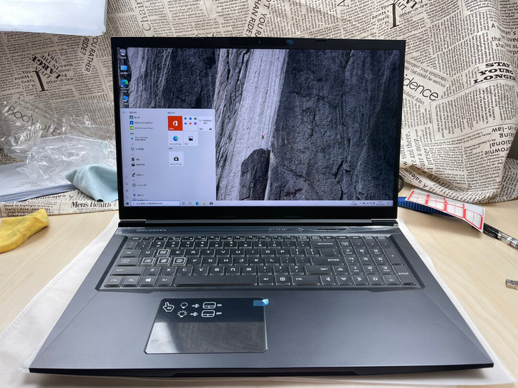 机械革命(MECHREVO)X3-S 游戏本