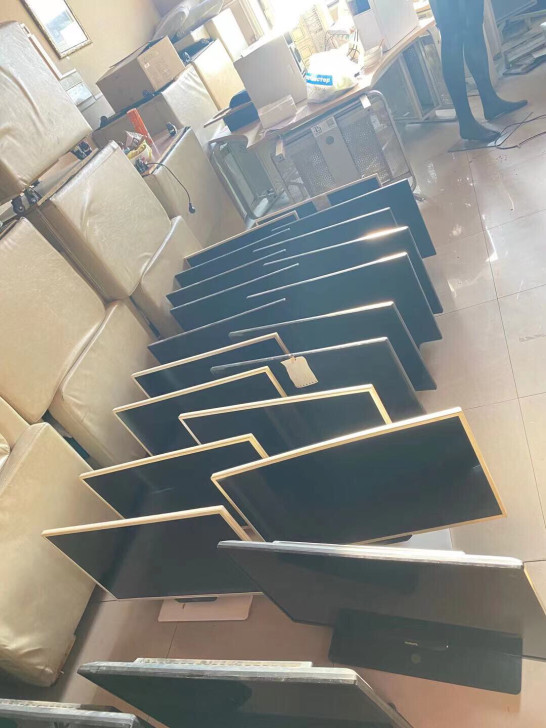 飞利浦显示器 32寸60赫兹 1080 没...