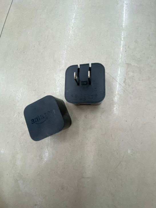 亚玛逊 9W  5V-1.8A 充电头  ...