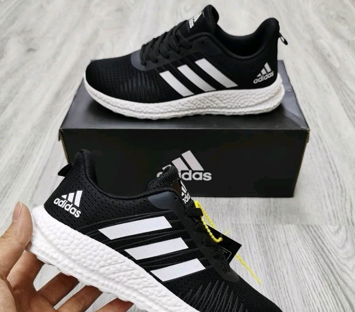 【亏本捡漏】全新男款运动鞋，实体店关门了不...