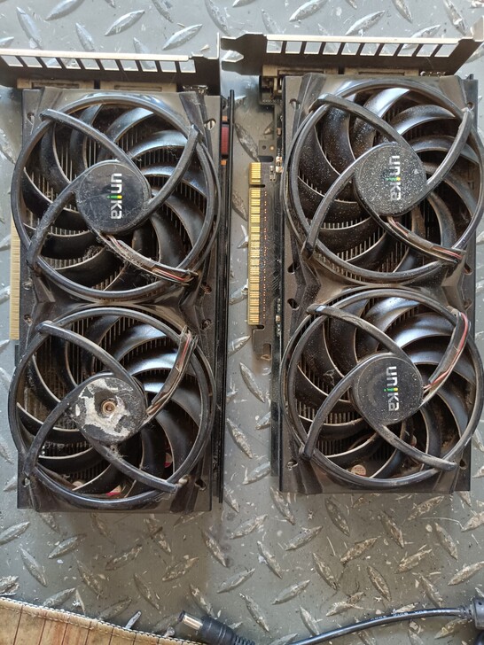 双敏gtx450  显卡  两块