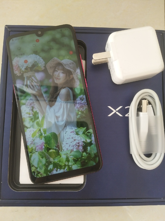 vivox23 正品手机8+128g全网通...