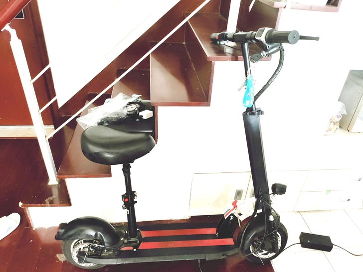 电动滑板车带座可折叠 送一根锁链