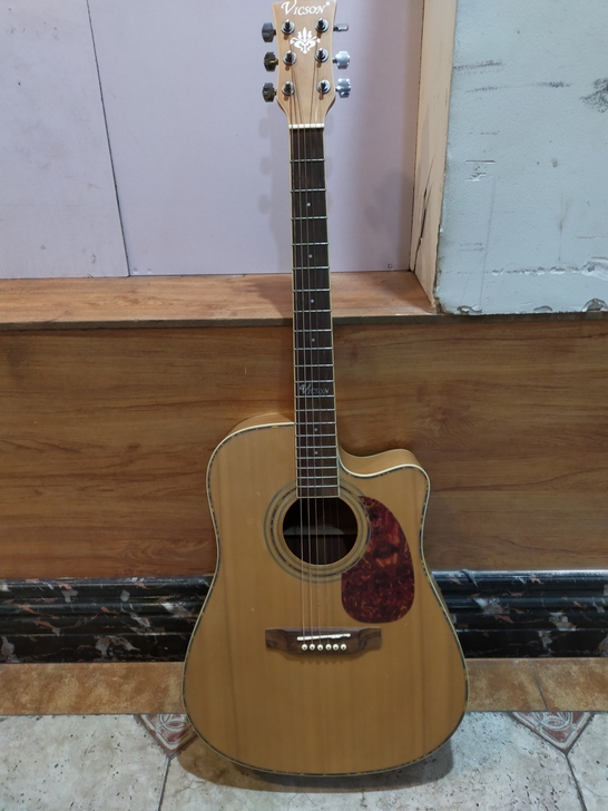 国外很好的一把吉他,乐器二胡古筝钢琴琵琶小...