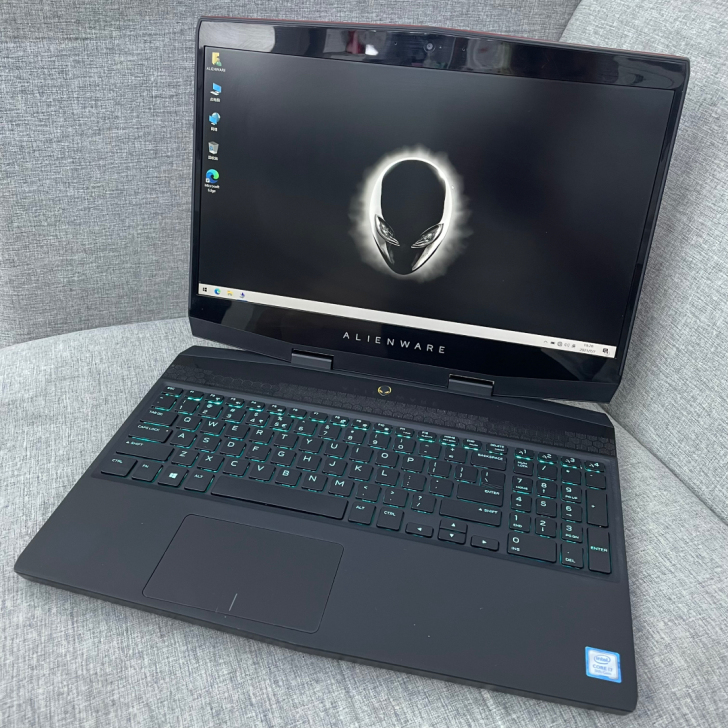 外星人M15 轻薄型游戏笔记本