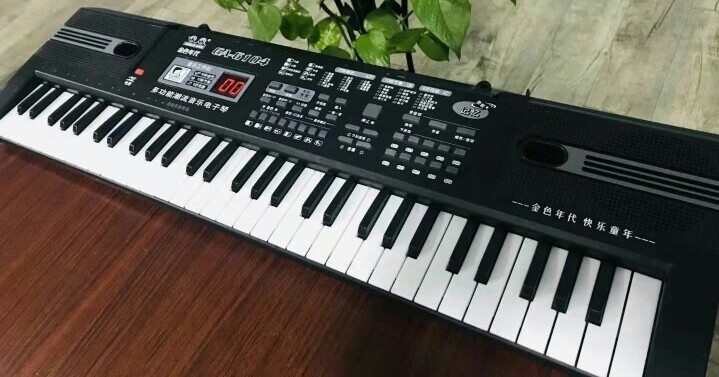 全新61键智能电子琴 琴膜还在包装完整 专...