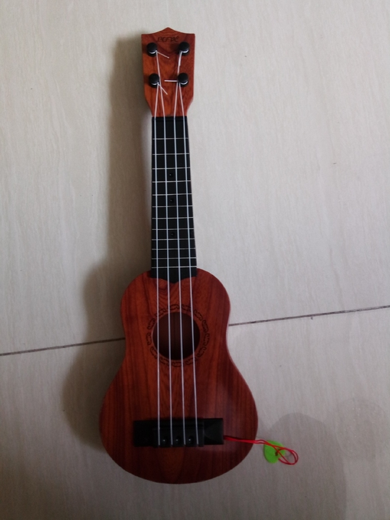 全新尤克里里，抽奖品闲置转售！