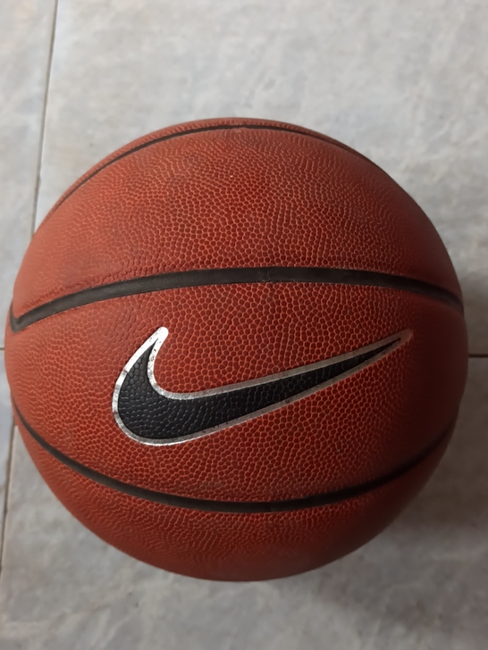 二手篮球,旧篮球,九成新篮球,闲置篮球,耐...