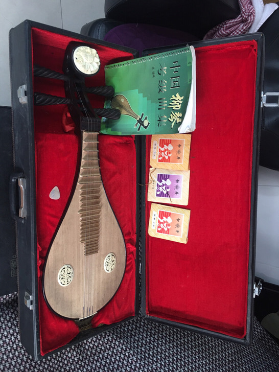 老柳琴，实图拍照，安图发货，品相如图，做工...