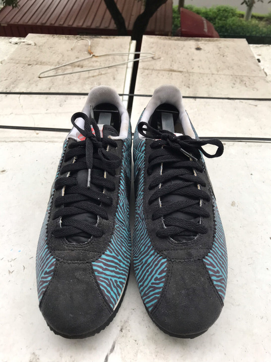 二手耐克阿甘跑步鞋，42码。正品保证，如假...