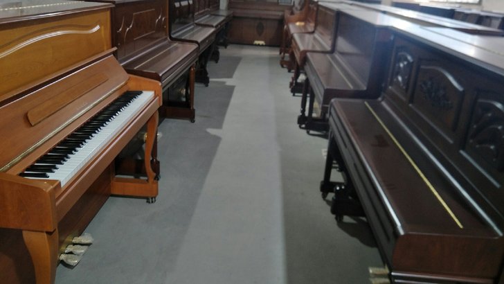 英昌,三益钢琴仓库直销