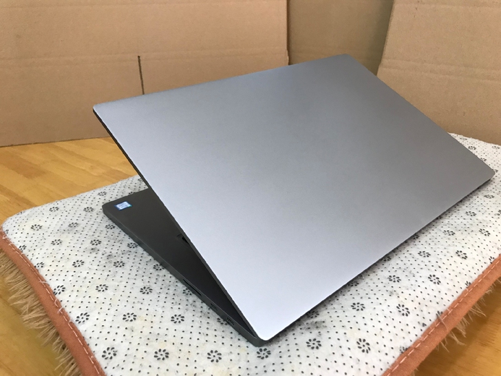 无边框一体化笔记本 i7八代 16G 金属...