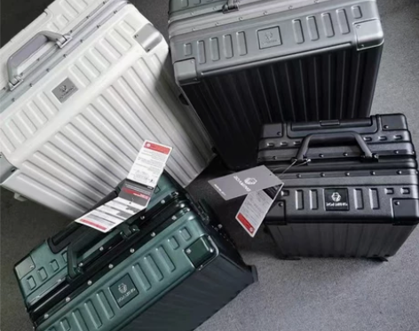 漫游铝框行李箱万向轮拉杆箱 旅行箱20寸登...