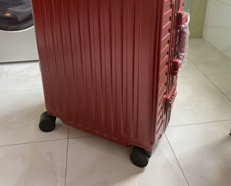 【全新 漫游 旅行箱22寸】酒红色行李箱拉...