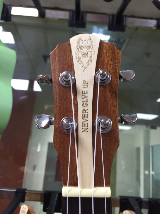 全新正品香港狼王23寸尤克里里