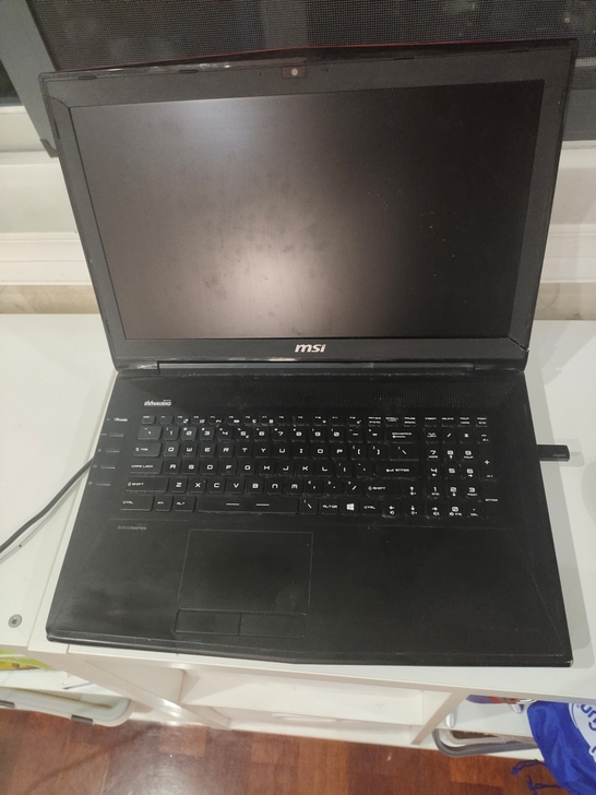 17寸微星GT72 游戏本