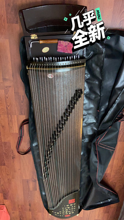 扬州天音古筝，几乎全新，架子，指甲及调音器...