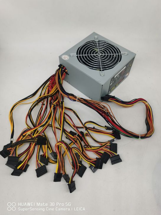 现货750W台式机电脑电源多位硬盘电源支持...